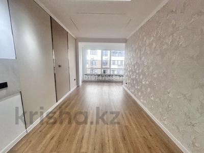 2-бөлмелі пәтер · 56 м² · 3/7 қабат, Илтипат 49, бағасы: 43 млн ₸ в Алматы, Наурызбайский р-н