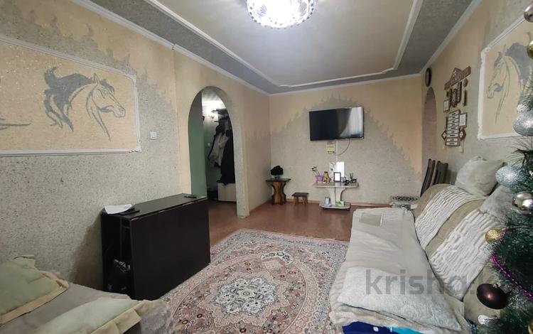 3-комнатная квартира, 58.8 м², 4/5 этаж, Народная 86