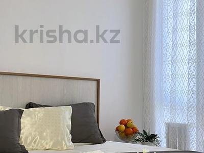 2-комнатная квартира · 76 м² · 2/7 этаж, Шымкент тас жолы 8/1 — Туран молл за 15 000 〒 в Туркестане