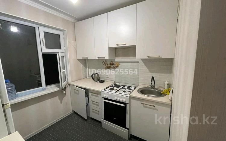 2-комнатная квартира, 45 м², 3/5 этаж помесячно, мкр №5 27 — Абая-Правда