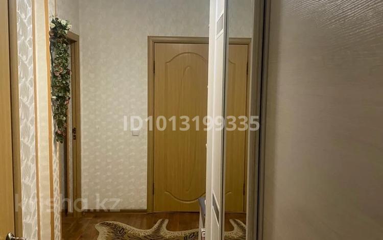 2-бөлмелі пәтер · 62.5 м² · 2/5 қабат, мкр Саялы 1, бағасы: 35 млн ₸ в Алматы, Алатауский р-н — фото 2