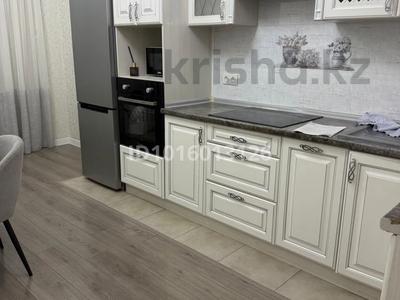 3-бөлмелі пәтер · 100 м² · 10/10 қабат, Ақсай-4 ш/а. 119, бағасы: 500 000 ₸ в Алматы, Ауэзовский р-н