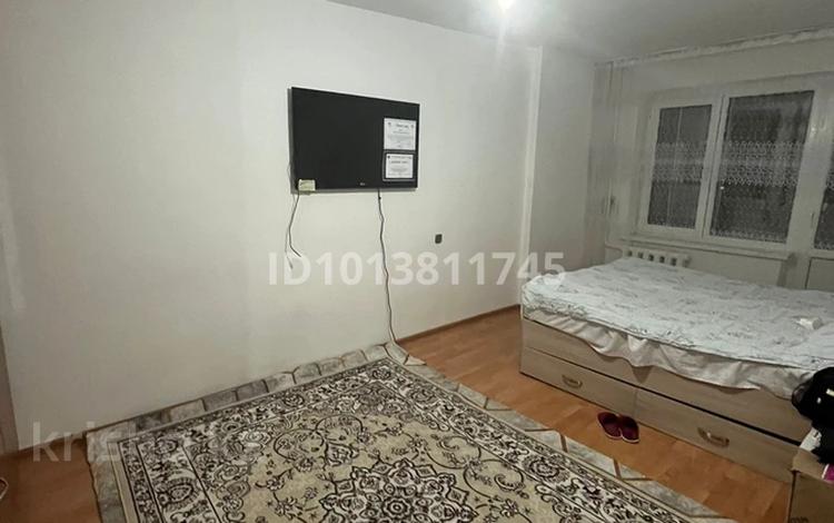 1-комнатная квартира · 35 м² · 3/5 этаж, мкр Лесхоз-2, микрорайон Лесхоз 10 — напротив Коктем Базара за 13 млн ₸ в Атырау — фото 2