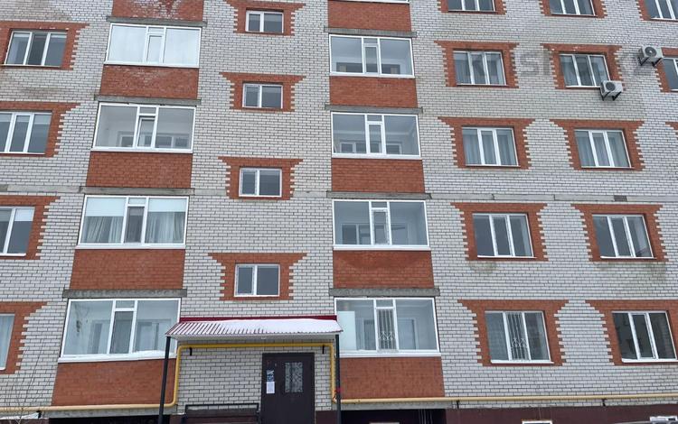 2-комнатная квартира, 80 м², 5/5 этаж, мкр. Алтын орда за 13.5 млн 〒 в Актобе, мкр. Алтын орда — фото 6