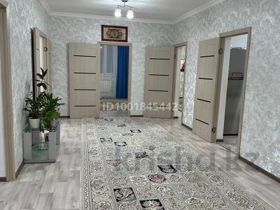 Отдельный дом · 4 комнаты · 160 м² · 10 сот., мкр Жастар 2, Алматинская 40 — Напротив автопарковских 5 этажек за 35 млн ₸ в Актобе, жилой массив Жанаконыс