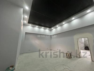 Офисы, магазины и бутики, склады, салоны красоты, фитнес и спорт, медцентры и аптеки · 90 м² за 250 000 〒 в Актау, 38-й мкр