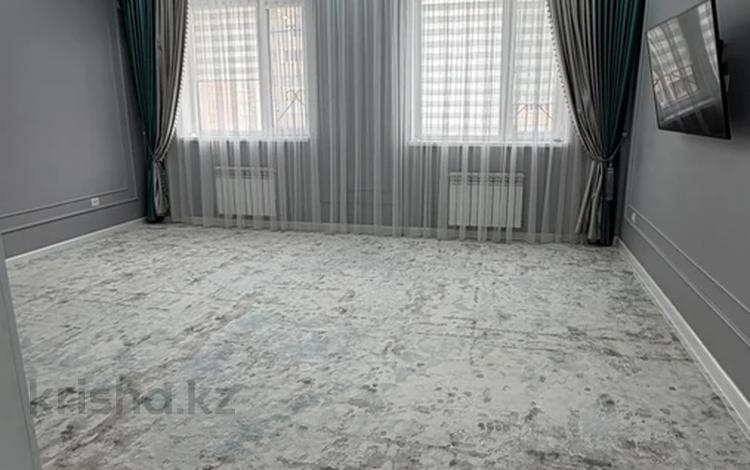 4-комнатная квартира · 136 м² · 2/5 этаж, 16-й мкр , 16-ш/а. 79 за 46.5 млн ₸ в Актау — фото 2