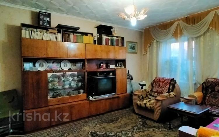 Отдельный дом • 4 комнаты • 80 м² • 8 сот., Космонавтов за 16 млн 〒 в Темиртау — фото 2