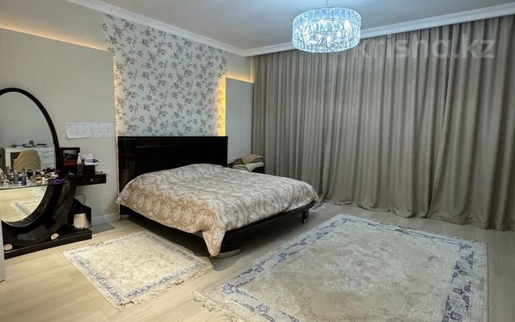 8-комнатная квартира, 283.6 м², 5/8 этаж помесячно, Арайлы за 1.5 млн 〒 в Алматы, Бостандыкский р-н — фото 2