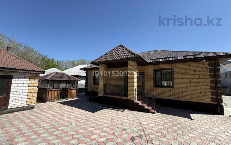 Отдельный дом · 3 комнаты · 153.3 м² · 10 сот., Байшешек 13 — Район Энергетик за 80.5 млн ₸ в Семее — фото 2
