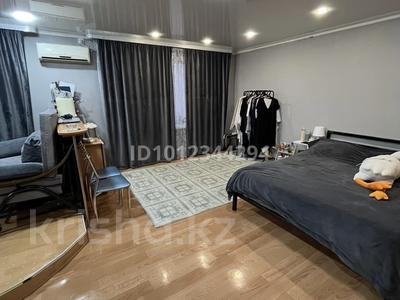 1-бөлмелі пәтер · 35.4 м² · 8/9 қабат, ул. Шмидта 9/2, бағасы: 17 млн ₸ в Семее, Красный Кордон
