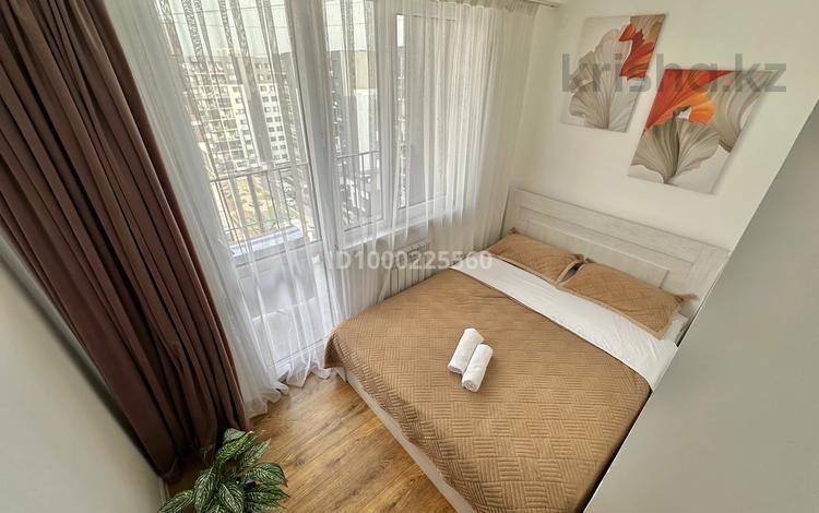 3-бөлмелі пәтер · 50 м² · 10/10 қабат, Толе би 285/8, бағасы: 18 000 ₸ в Алматы, Ауэзовский р-н — фото 2