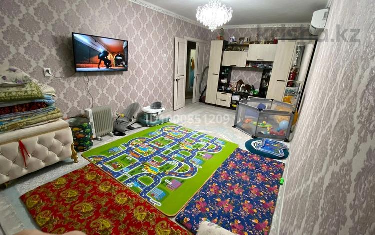 2-бөлмелі пәтер · 59 м² · 2/3 қабат, мкр Жилгородок 4/1, бағасы: 13 млн 〒 в Актобе — фото 2