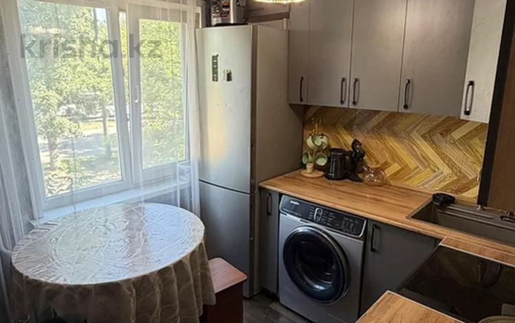 2-бөлмелі пәтер · 41.6 м² · 2/5 қабат, Бурова 9, бағасы: 17 млн ₸ в Усть-Каменогорске — фото 2