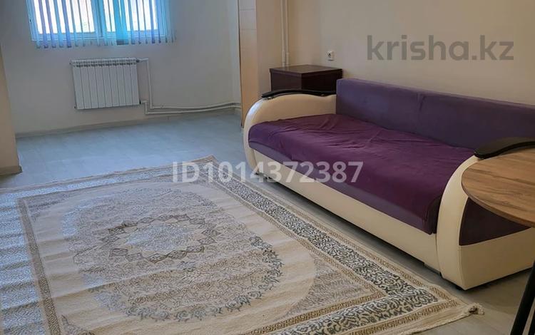 2-комнатная квартира · 39 м² · 2/4 этаж, 2-й мкр за 150 000 ₸ в Актау — фото 2