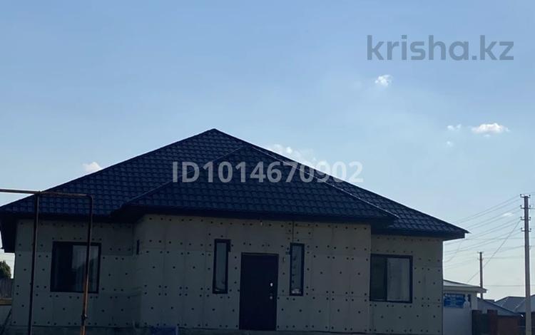 Отдельный дом · 5 комнат · 233 м² · 10 сот., жилой массив Кызылжар 441 — Магазин 406 за 35 млн ₸ в Актобе — фото 2