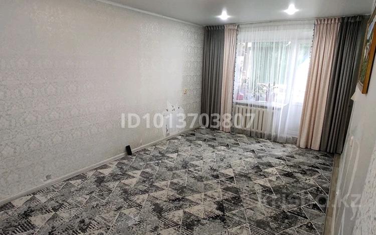 2-бөлмелі пәтер · 45 м² · 5/5 қабат, Комсомолский 6 — Галактика. школа., бағасы: 9.5 млн ₸ в Рудном — фото 2