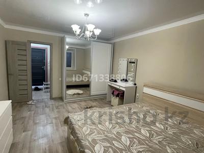 Аренда квартир в Карагандинской обл.: 1-комнатная квартира · 39.7 м² · 7/9 этаж · помесячно, мкр Юго-Восток, Карбышева — Рынок арай за 140 000 〒 1-комнатная квартира · 39.7 м² · 7/9 этаж · помесячно, мкр Юго-Восток, Карбышева — Рынок арай за 140 000 〒 в Караганде, Казыбек би р-н
