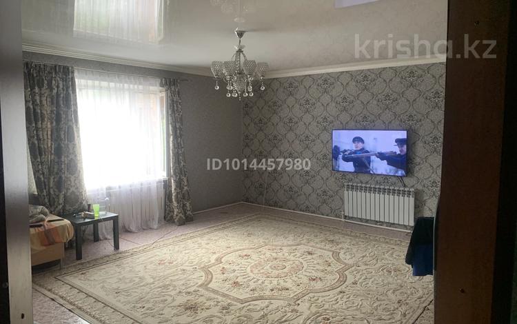 Отдельный дом · 4 комнаты · 100 м² · 5.5 сот., Сагадат Нурмагамбетова 17 — Тауелсиздик-сагадат , в районе жд вокзала-нефтебаза за 55 млн ₸ в Костанае — фото 2