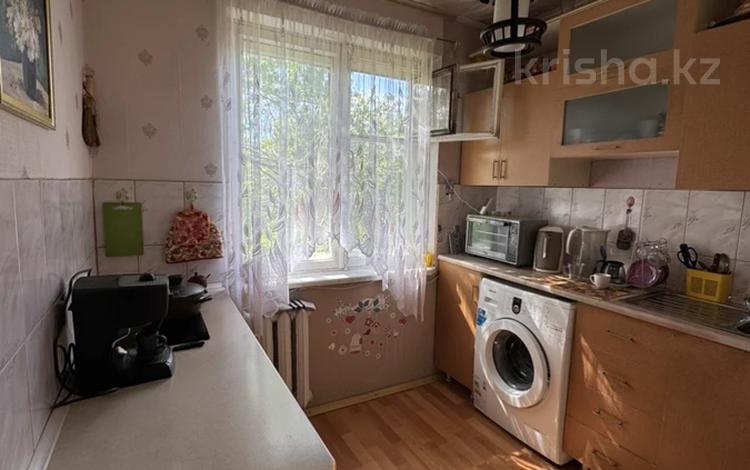 3-бөлмелі пәтер · 64 м² · 5/5 қабат, Проспект Нурсултана Назарбаева 33, бағасы: 18 млн ₸ в Павлодаре — фото 2