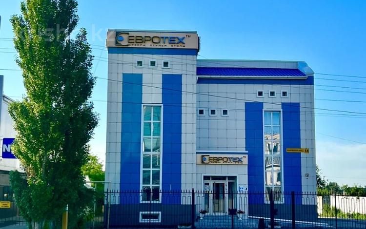 Свободное назначение, офисы, магазины и бутики, салоны красоты, медцентры и аптеки, образование, развлечения · 935.1 м² за 420 млн ₸ в Костанае — фото 15