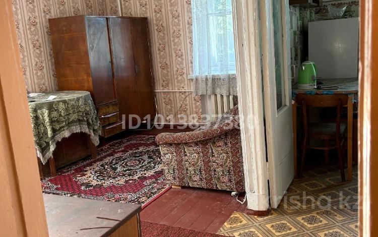 1-бөлмелі пәтер · 29.7 м² · 3/3 қабат, П-к Школьный 13, бағасы: 3.5 млн ₸ в Алтае — фото 3