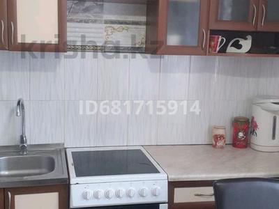 3-комнатная квартира · 60 м² · 1/5 этаж, Марденова 13 — 9 мкр за 12 000 ₸ в Экибастузе