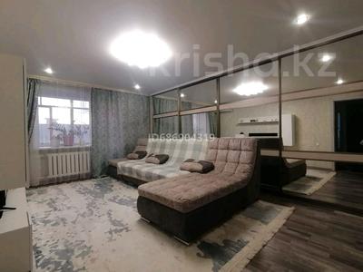 2-комнатная квартира, 53 м² помесячно, Сураганова за 160 000 〒 в Павлодаре