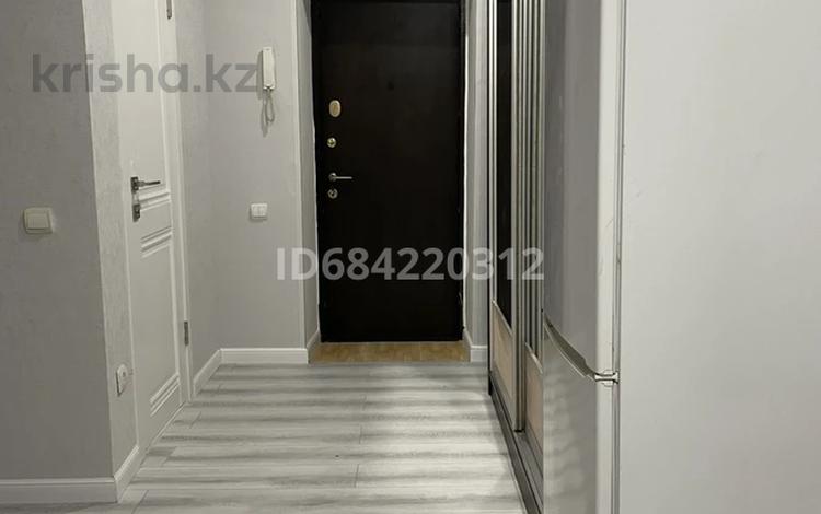 3-комнатная квартира · 70 м² · 9/9 этаж, Бауыржан Момышұлы за 280 000 ₸ в Астане, Алматы р-н — фото 13
