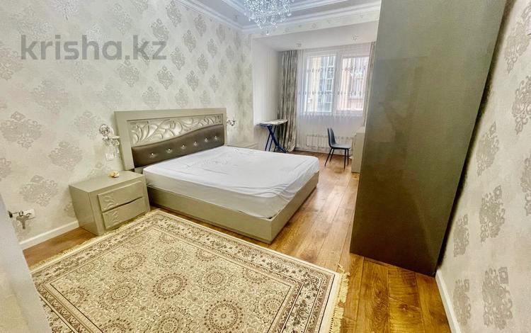 3-комнатная квартира, 76 м², 3/9 этаж помесячно, Кабанбай батыр 7а