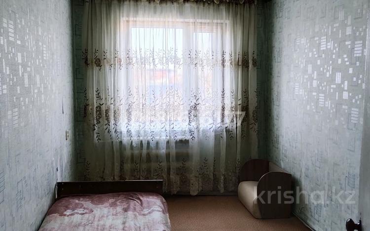 3-бөлмелі пәтер · 62 м² · 4/5 қабат, 3 мкр 11 — Абая, бағасы: 100 000 ₸ в Абае — фото 2