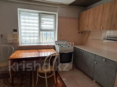 Отдельный дом · 3 комнаты · 60 м², Сазда-1, Марат Оспанова 34 — Целинная за 150 000 〒 в Актобе