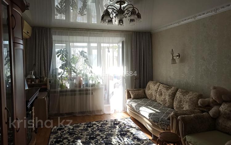 3-бөлмелі пәтер · 57.5 м² · 4/5 қабат, мкр Михайловка , Кривогуза — Магазин Школьник, бағасы: 28 млн ₸ в Караганде, Казыбек би р-н — фото 2