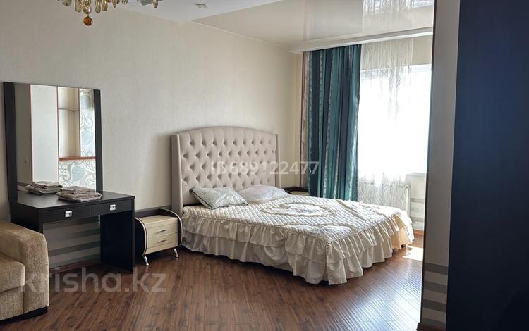 3-комнатная квартира · 135 м² · 16/24 этаж, 15-й мкр 69 за 360 000 ₸ в Актау — фото 64