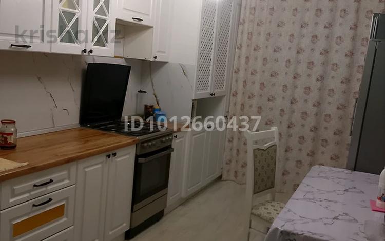 2-бөлмелі пәтер · 63 м² · 5/5 қабат, мкр. Алтын орда, Мустафа шокая 338, бағасы: 21.8 млн ₸ в Актобе — фото 2