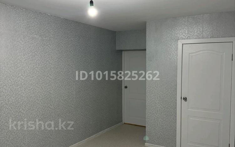 2-комнатная квартира · 60 м² · 9/9 этаж, Карағайлы 58а за 140 000 ₸ в Семее — фото 2