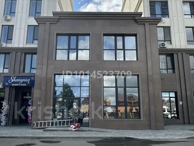 Свободное назначение, офисы, магазины и бутики, общепит, салоны красоты, фитнес и спорт, медцентры и аптеки, образование, развлечения, конференц-залы, кабинеты и рабочие места · 625 м² за ~ 3.1 млн ₸ в Костанае