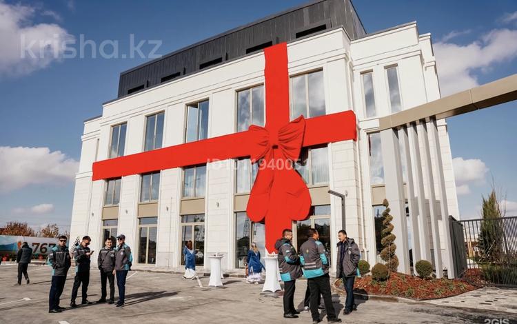 Еркін, кеңселер, дүкендер мен бутиктер, қоймалар, қоғамдық тамақтану орны, сұлулық салондары, медорталықтар мен дәріханалар, білім орталықтары, ойын-сауық · 145.16 м², бағасы: 110 млн ₸ в Шымкенте, Каратауский р-н — фото 2