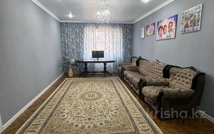Отдельный дом · 6 комнат · 369.5 м² · 10 сот., Касенова 26 за 85 млн ₸ в Кокшетау — фото 2