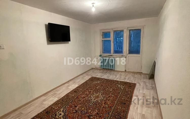 1-комнатная квартира · 33 м² · 3/5 этаж, Майкудук, 14й микрорайон 36 за 7 млн 〒 в Караганде, Алихана Бокейханова р-н — фото 2