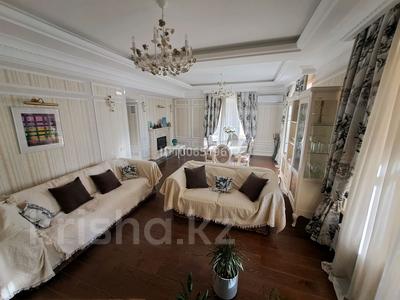 Часть дома · 3 комнаты · 180 м² · 4.55 сот., Инжир — Кекильбаева / Касым Кайсенов за 225 млн 〒 в Астане, Есильский р-н