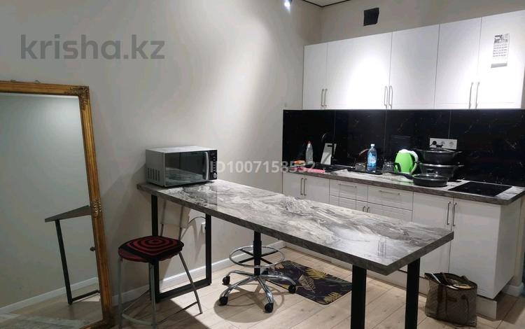 1-комнатная квартира · 31 м² · 2/9 этаж, мкр Шугыла, Мкр. Шугыла 340/3 - 340/3к17, 340/8 - 340/8 к5 за 25 000 〒 в Алматы, Наурызбайский р-н — фото 2