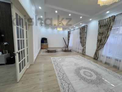 Отдельный дом · 5 комнат · 202 м² · 6 сот., мкр Жеруйык, Кенжебай Маденова 31 за 67 млн 〒 в Атырау