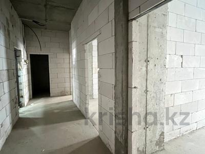2-бөлмелі пәтер · 76 м² · 1/4 қабат, Мкр. Ак Шагала 10/5, бағасы: 33.5 млн ₸ в Атырау