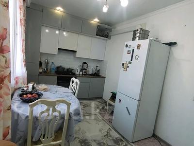 Пәтерлер в Западно-Казахстанской обл.: 2-бөлмелі пәтер · 62 м² · 9/9 қабат, мкр. Зачаганск пгт, солидарности 23, бағасы: 19 млн 〒 2-бөлмелі пәтер · 62 м² · 9/9 қабат, мкр. Зачаганск пгт, солидарности 23, бағасы: 19 млн 〒 в Уральске