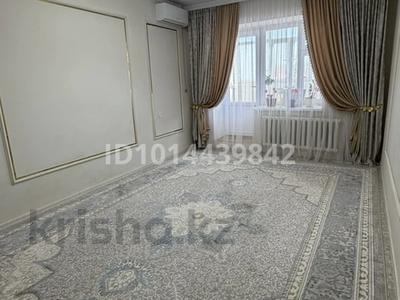 3 комнаты · 73 м² · 5/5 этаж, Тауелсиздик 41 за 40 000 ₸ в 