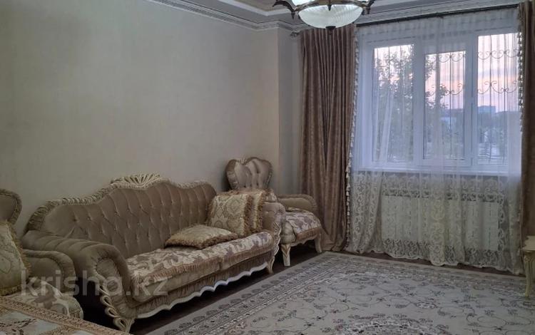 3-комнатная квартира · 90 м² · 1/7 этаж, Заполярная за 300 000 〒 в Атырау, мкр Жилгородок — фото 20