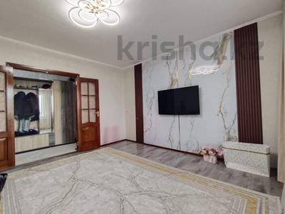 4-комнатная квартира · 77.7 м² · 4/5 этаж, 15-й микрорайон 27б за 32.9 млн ₸ в Семее