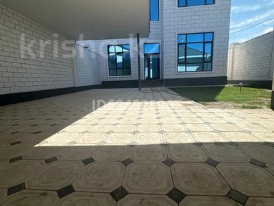 Пәтерлер в Жамбылской обл.: 5-бөлмелі пәтер · 220 м² · 2/2 қабат, Аль-Фараби — Сзади нового роддома, бағасы: 62 млн 〒 5-бөлмелі пәтер · 220 м² · 2/2 қабат, Аль-Фараби — Сзади нового роддома, бағасы: 62 млн 〒 в Таразе