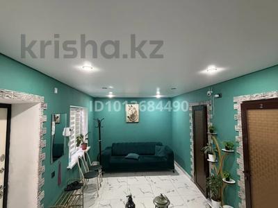 Отдельный дом · 3 комнаты · 80 м² · 10 сот., Курмангазы 9 — Муканова за 62 млн ₸ в Конаеве